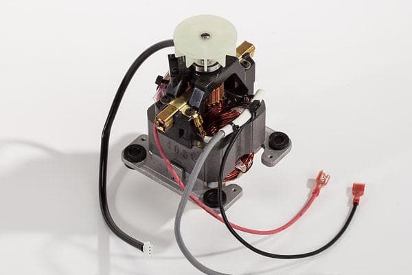 Hamilton Beach HBH750 The Eclipse Commercial Blender with Programmable Controls & Sound Enclosure – 48 Oz/1.4L Capacity, 3 HP - Omni Food Equipment