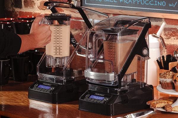 Hamilton Beach HBH750 The Eclipse Commercial Blender with Programmable Controls & Sound Enclosure – 48 Oz/1.4L Capacity, 3 HP - Omni Food Equipment
